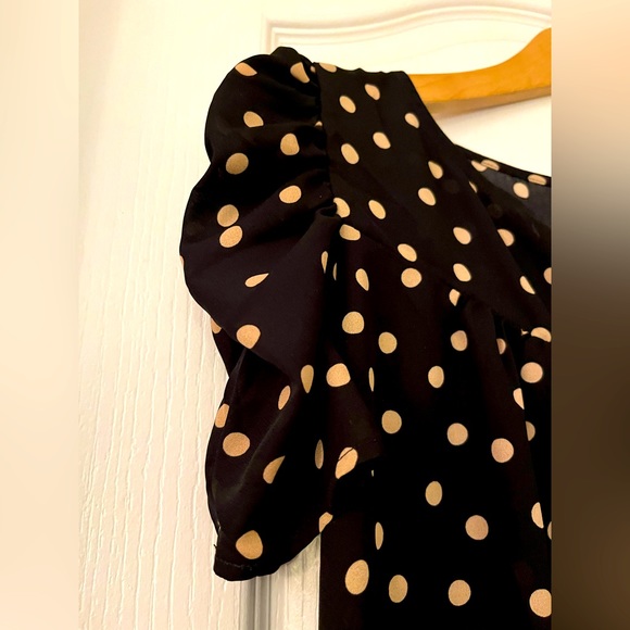 Black with tan polka dots blouse - Picture 2 of 5